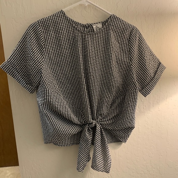 Gingham top - Picture 1 of 3